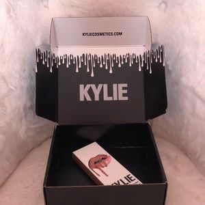 Kylie Lip Kit-Candy K